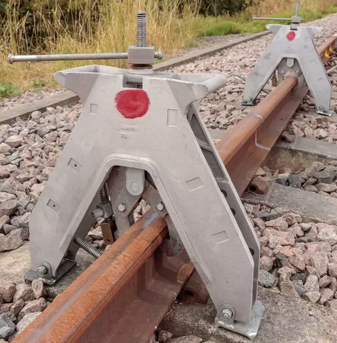 Riktbockar till Rälssvetsning - CR61 Universal Pandrol - PRC Sweden